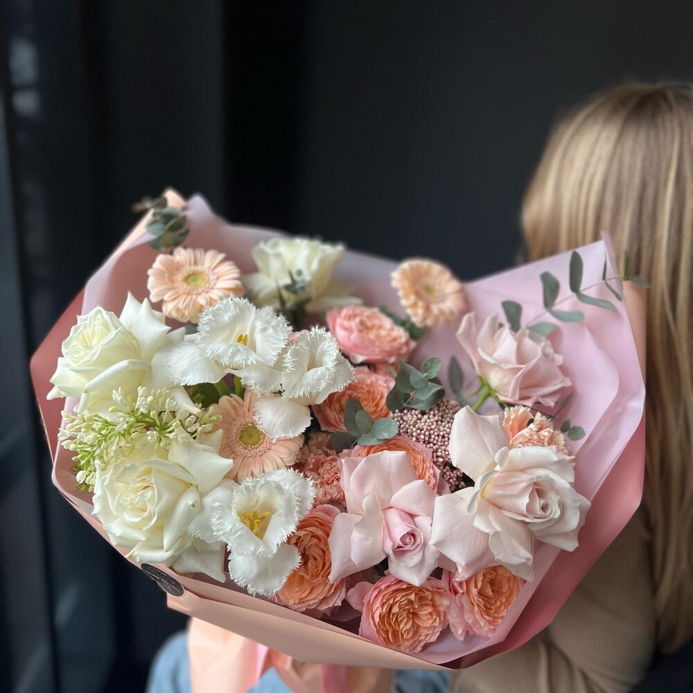 сирени и тюльпанов сирени и тюльпанов